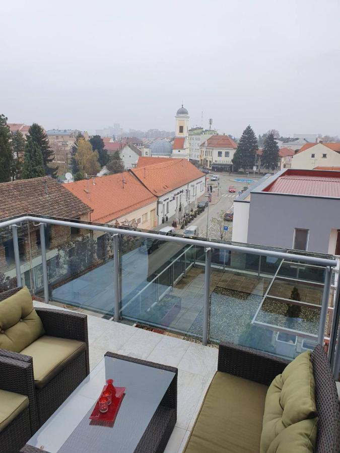 Apartmán Penthouse Heart Of Slavonia **** Ðakovo Exteriér fotografie